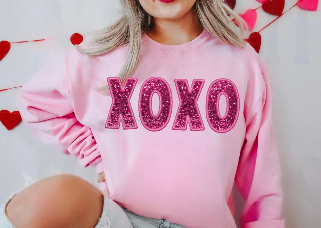 DTF PRINTED PINK OR RED XOXO TEE